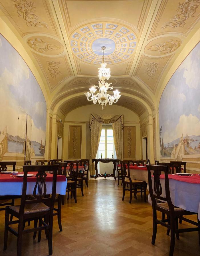 בוואניה Hotel Palazzo Brunamonti מראה חיצוני תמונה