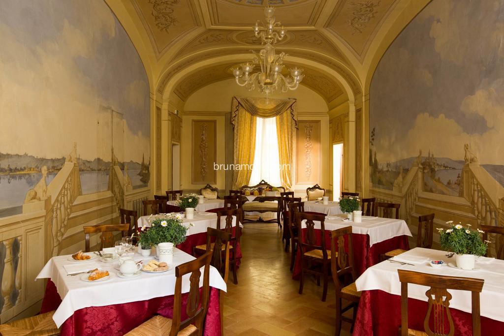 בוואניה Hotel Palazzo Brunamonti מראה חיצוני תמונה