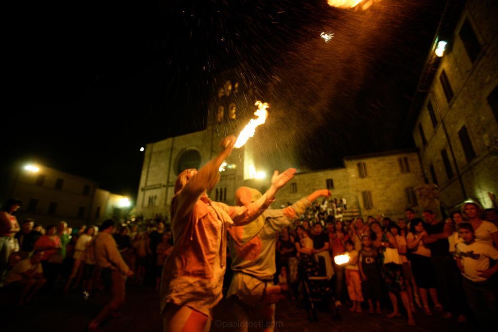 בוואניה Hotel Palazzo Brunamonti מראה חיצוני תמונה
